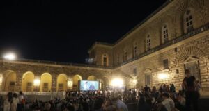O cinema ao ar livre retorna à Piazza Pitti com o Cinema Internacional
