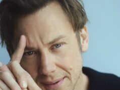 Jimmi Simpson e Elisabeth Moss co-estrelam a série “Conviction” do Hulu