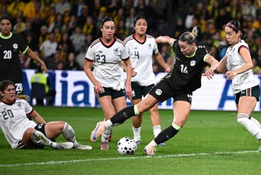 Como dupla veterana, os Matildas enterraram no México em amistoso