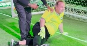 Boz se machucou defendendo um pênalti