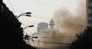 Chuva de bombas em Kiev e na Ucrânia, 6 mortos e dezenas de feridos