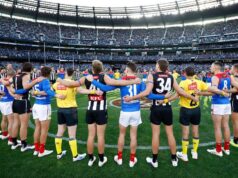 The Big Freeze se reuniu com os fãs de futebol quando a vitória de Melbourne sobre Collingwood atraiu 1,98 milhão