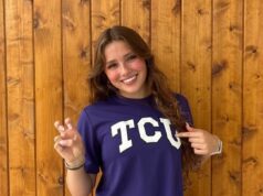 O campeão estadual do Texas, Brooklyn Poole, se compromete verbalmente com o TCU para 2027