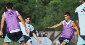 Lionel Scaloni testou a seleção argentina com duas substituições para o amistoso com Honduras