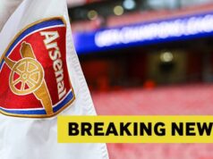 O Arsenal foi processado pelo ex-chefe do time, Mark Bonnick, por suposta demissão sem justa causa
