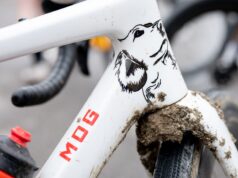 Uma homenagem ao melhor amigo de um homem – a bicicleta Enve ‘Sir Willie’ pintada sob medida de Alexey Vermeulen para Unbound Gravel.