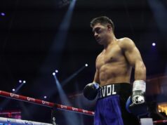 Dmitry Bivol domina o superado Michael Eifert, fazendo tudo parecer tão fácil.