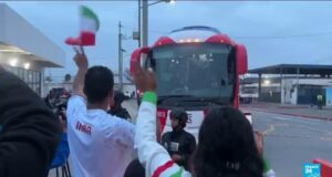 Seleção iraniana da Copa do Mundo chega ao México em meio a questões de visto dos EUA