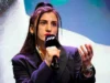 Elf Noor Tarhan não envia uma mensagem confusa com seus ataques poderosos.