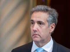 Trump expande a posição de Cohen sobre o uso de armas pelo governo, apesar da divisão