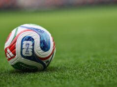 Quantos ingressos para a Copa do Mundo da USMNT foram vendidos em comparação com o México e Canadá?