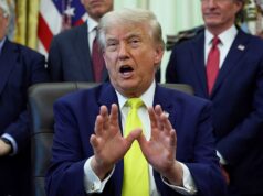 Relatório: Estúpido idiota vai para Nova York para estragar tudo