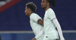 A França venceu a Irlanda do Norte graças a um hat-trick de Michael Olise.