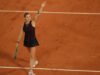 Aberto da França: Aryna Sabalenka vence no jogo noturno contra Naomi Osaka