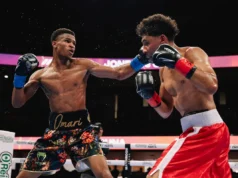 Omri Jones supera Diego Zuniga para manter a promoção profissional.