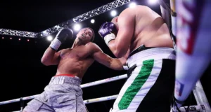 Leo Atang, o ‘futuro campeão mundial dos pesos pesados’, venceu novamente mais cedo.