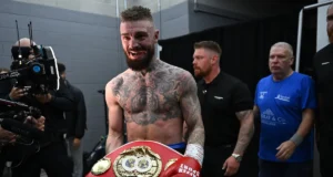 Lewis Crocker envia um aviso a Liam Paro e ao resto da 147 Divisão.