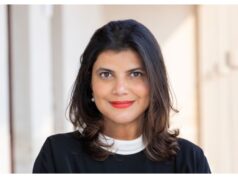 Os problemas surgem quando Shivani Pandya, diretor administrativo da Red Sea Film Foundation, sai