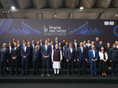O PM Modi dirige-se a investidores em França e diz que o crescimento da Índia é apoiado pelo talento, escala, estabilidade e reformas