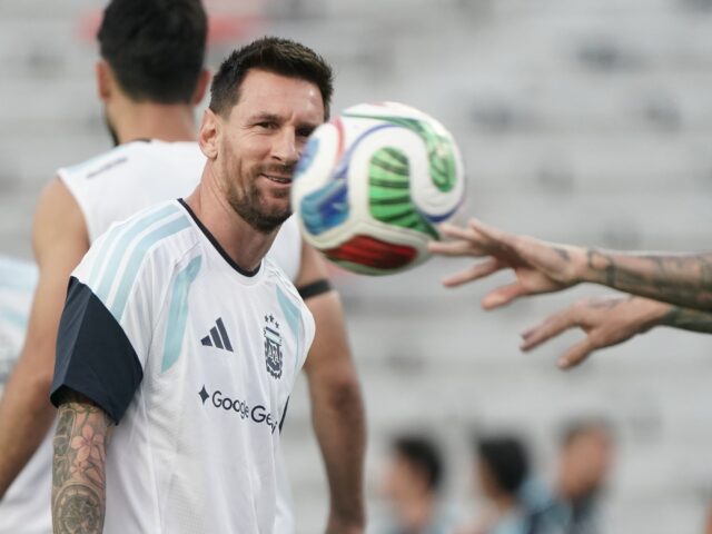 Qr_OyyS4w_2000x1500__1.jpg