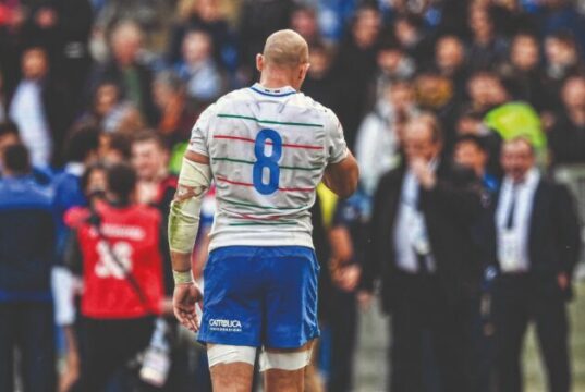 “Cada vez que perdi, como capitão, era importante para mim nunca desistir” A lenda italiana Sergio Parisse sobre como a Azzurri passou por anos de dor para ganhar o respeito do mundo do rugby