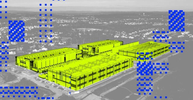 STKS528_DATA_CENTERS2_C.jpg