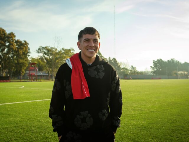 Sj_wVAY1R_2000x1500__1.jpg