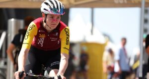 Volta Feminina aos Pirenéus: Martina Alzini vence o sprint na etapa 1