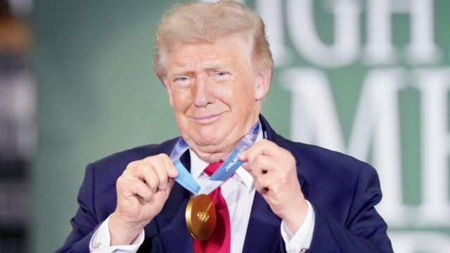 Trump-with-medal-lead-1780789698271_d.png