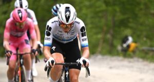 Giro d’Italia Feminino: Demi Vollering conquista o cascalho do Colle delle Finestre para vencer a oitava e segunda etapa da corrida.