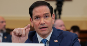 Marco Rubio diz que a China agora conduz a maioria das decisões de política externa dos EUA