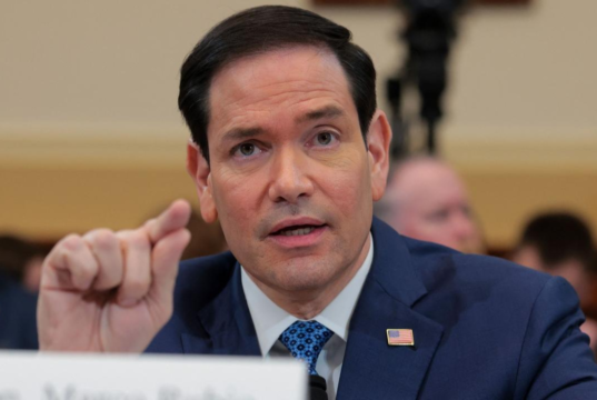 Marco Rubio diz que a China agora conduz a maioria das decisões de política externa dos EUA