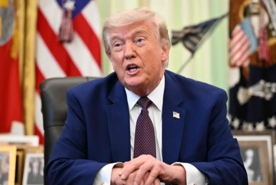 Donald Trump diz que os militares dos EUA podem proteger o Estreito de Ormuz por conta própria