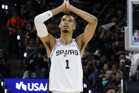 Wembanyama persegue o sonho da NBA antes das finais do Spurs-Nicks