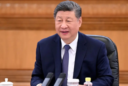 China e Coreia do Norte enfatizam laços “inquebráveis” durante visita de Xi Jinping a Pyongyang