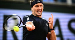 Zverev chega às semifinais do Aberto da França, enquanto Mensik derrota Fonseca