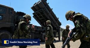O Japão prepara-se para abandonar a sua máscara pacifista à medida que se move para a direita.