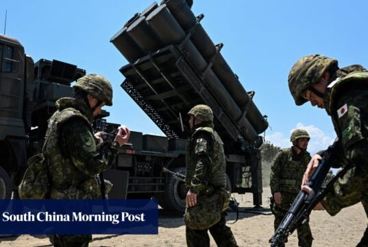 O Japão prepara-se para abandonar a sua máscara pacifista à medida que se move para a direita.