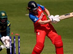 Copa do Mundo Feminina T20: Brent, capitão do Nets, cai barato após a derrota da Inglaterra no amistoso para a Austrália
