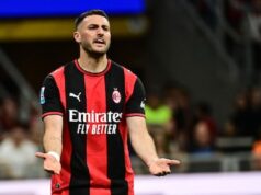 O ex-jogador do Feyenoord, Gimenez, foi para a Copa do Mundo depois de uma temporada ruim. E também convocou Serrugi e Hadj Moussa.