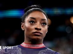 Simon Biles revela susto de saúde após ‘quase morrer’