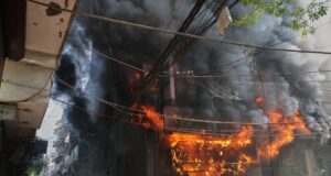 Incêndio em hotel em Nova Delhi matou pelo menos 21 pessoas | Notícias