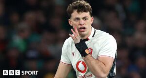 Louie Hennessy: Centro de Bath perderá os Jogos de Verão do País de Gales devido a uma lesão no ombro