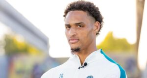 Yinggi está recuperando o tempo perdido com o Adelaide Soccer
