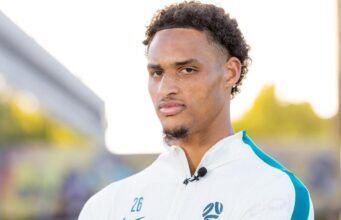 Yinggi está recuperando o tempo perdido com o Adelaide Soccer