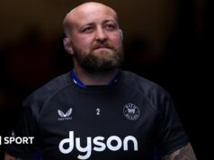 Tom Dunn reflete sobre a jornada recorde com o clube de sua cidade natal, Bath.