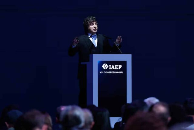 buenos-aires-2jun26-cierre-del-iaef-con-la-4KG7OPXALZGYNEC3EB6NSEMSE4.jpg