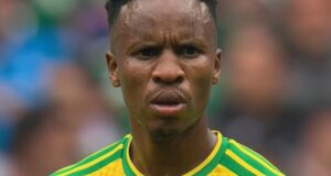 A África do Sul ficou com nove jogadores após o segundo vermelho