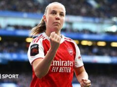 Bethmead: O Man City contratou o internacional inglês por transferência gratuita do Arsenal.