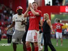 Elliott Anderson: Manchester City rejeita segunda oferta pelo meio-campista do Nottingham Forest